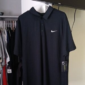 Nike Men's Polo Shirt in Black